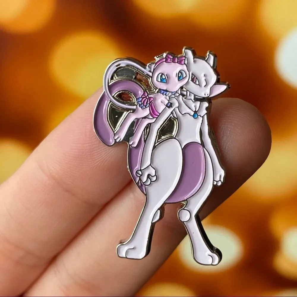 Mew & Mewtwo Enamel Pin/ Brooch